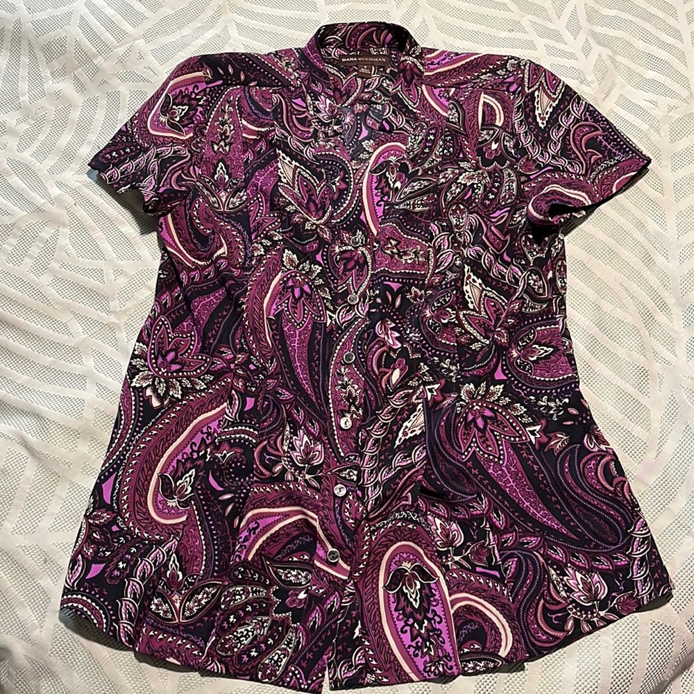 ❤️‍🔥Last Chance❤️‍🔥 Dana Buchman Button Down Top